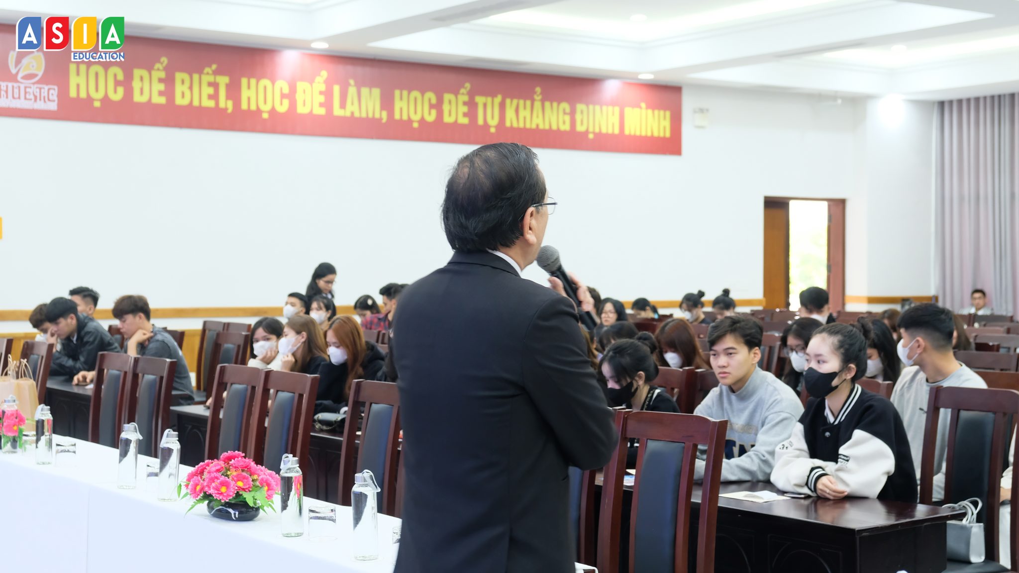 Asia Education Tổ Chức Hội thảo Du Học Tại Trường Cao Đẳng Du Lịch Huế