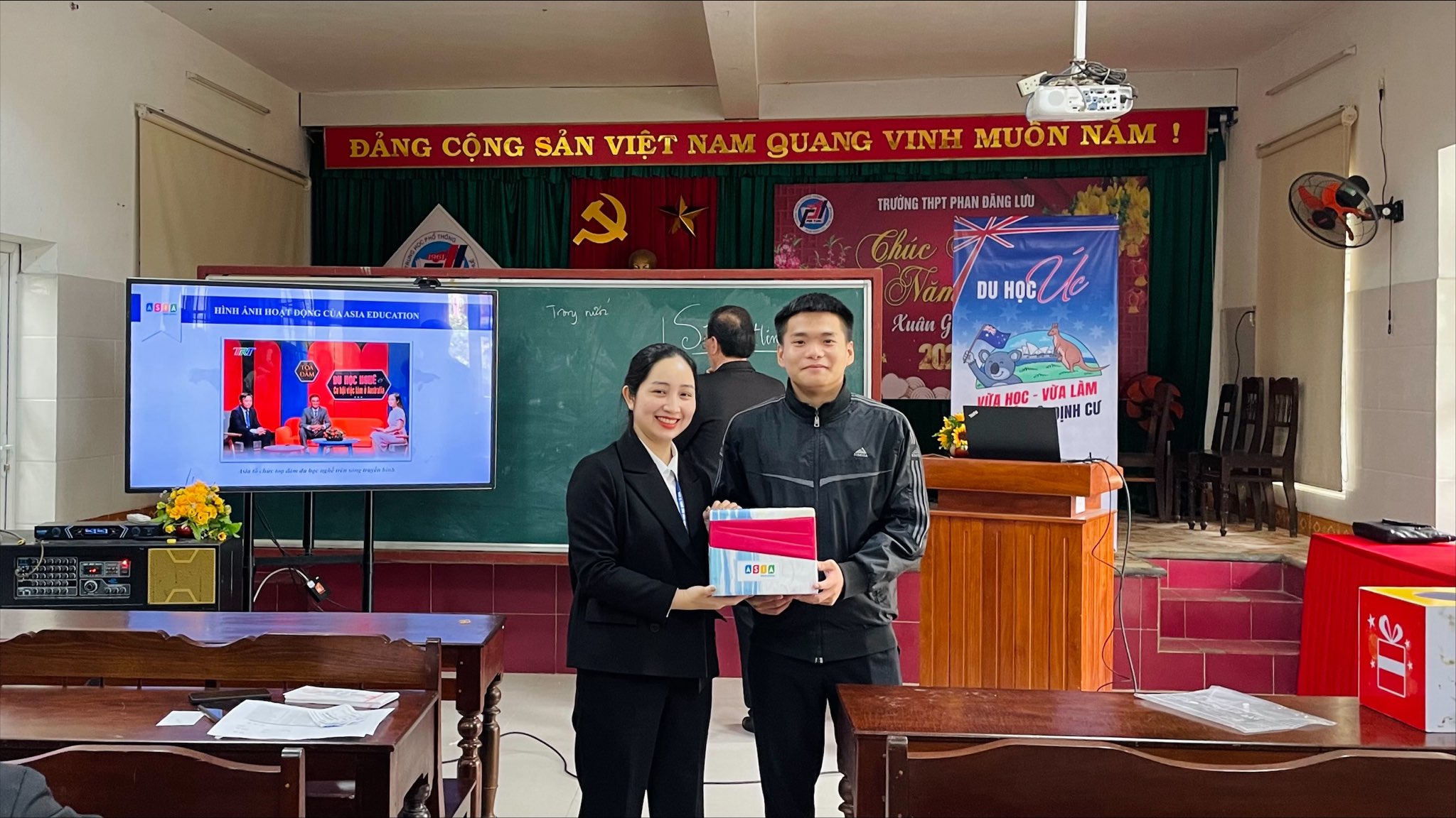  Hội Thảo Du Học Tại Trường THPT Phan Đăng Lưu