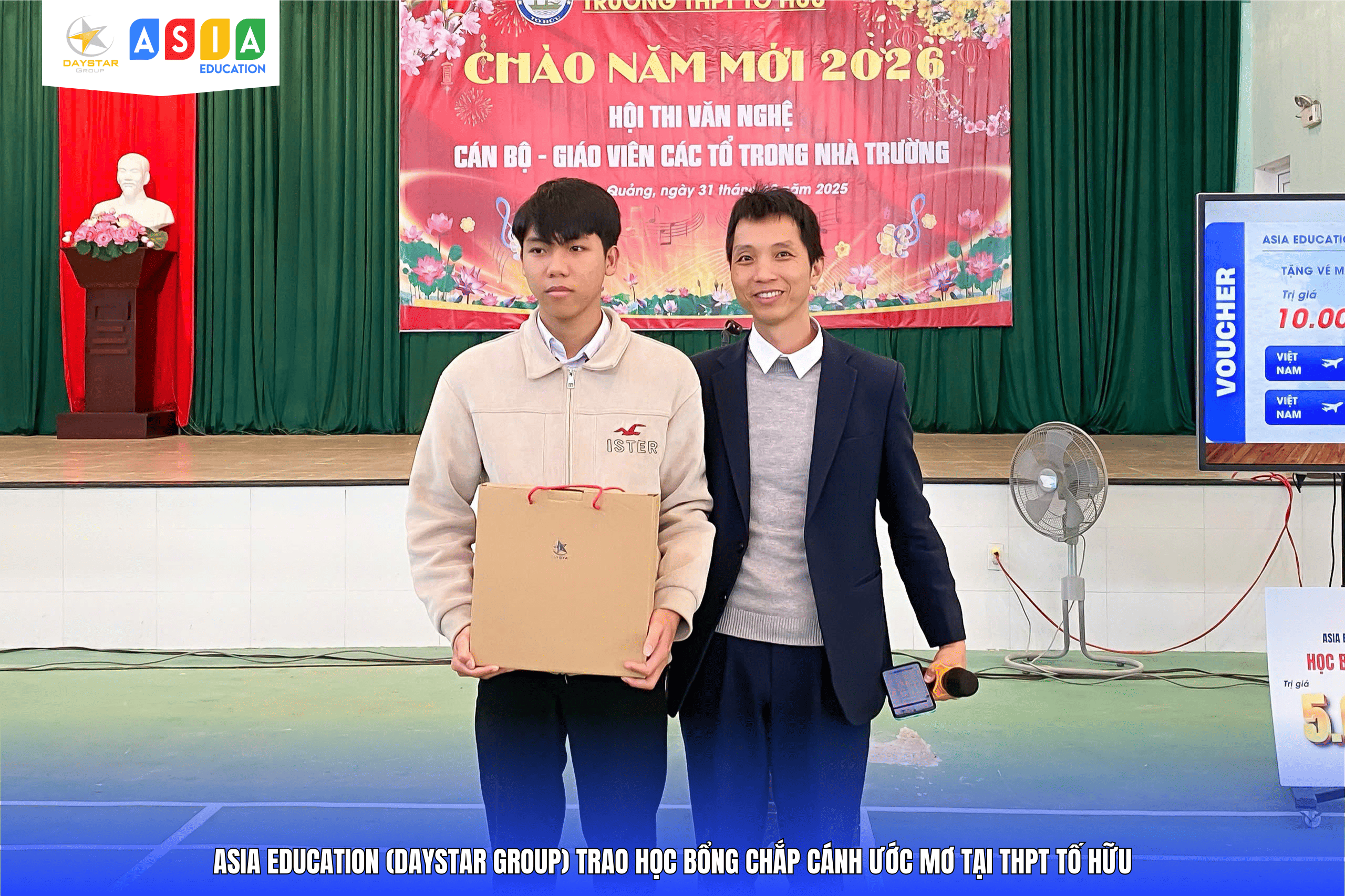 LỄ TRAO HỌC BỔNG “CHẮP CÁNH ƯỚC MƠ” TẠI THPT TỐ HỮU