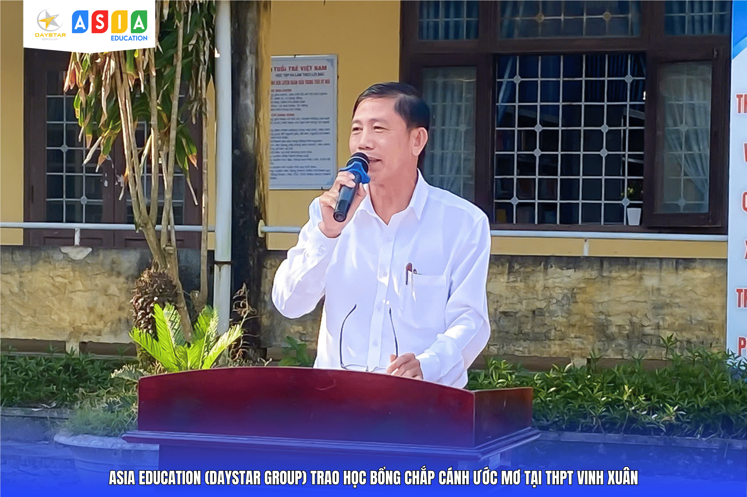 LỄ TRAO HỌC BỔNG “CHẮP CÁNH ƯỚC MƠ” TẠI THPT VINH XUÂN