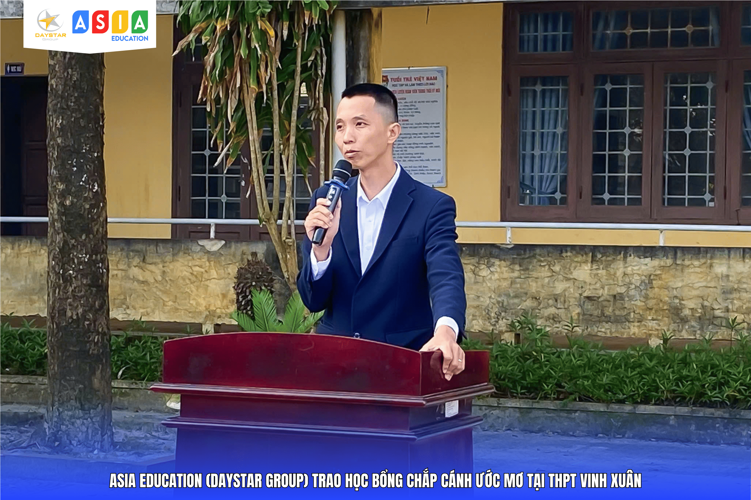 LỄ TRAO HỌC BỔNG “CHẮP CÁNH ƯỚC MƠ” TẠI THPT VINH XUÂN