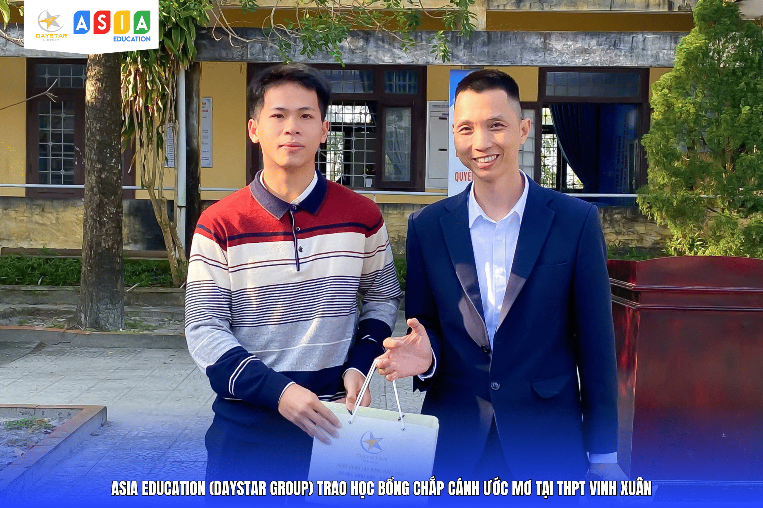 LỄ TRAO HỌC BỔNG “CHẮP CÁNH ƯỚC MƠ” TẠI THPT VINH XUÂN