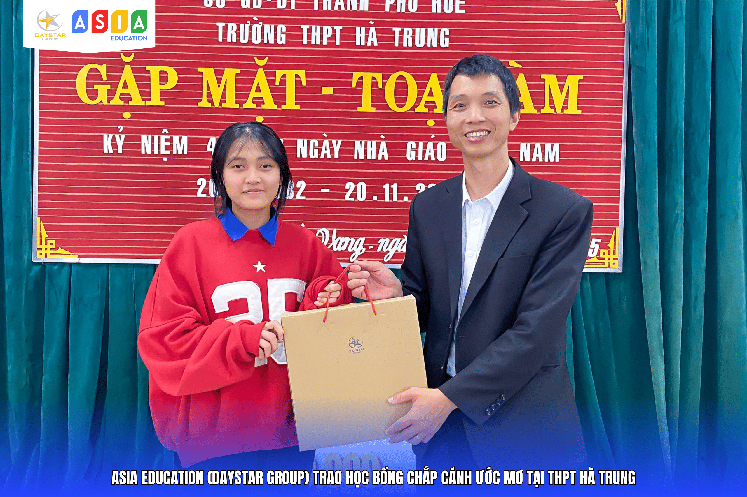 LỄ TRAO HỌC BỔNG “CHẮP CÁNH ƯỚC MƠ” TẠI THPT HÀ TRUNG