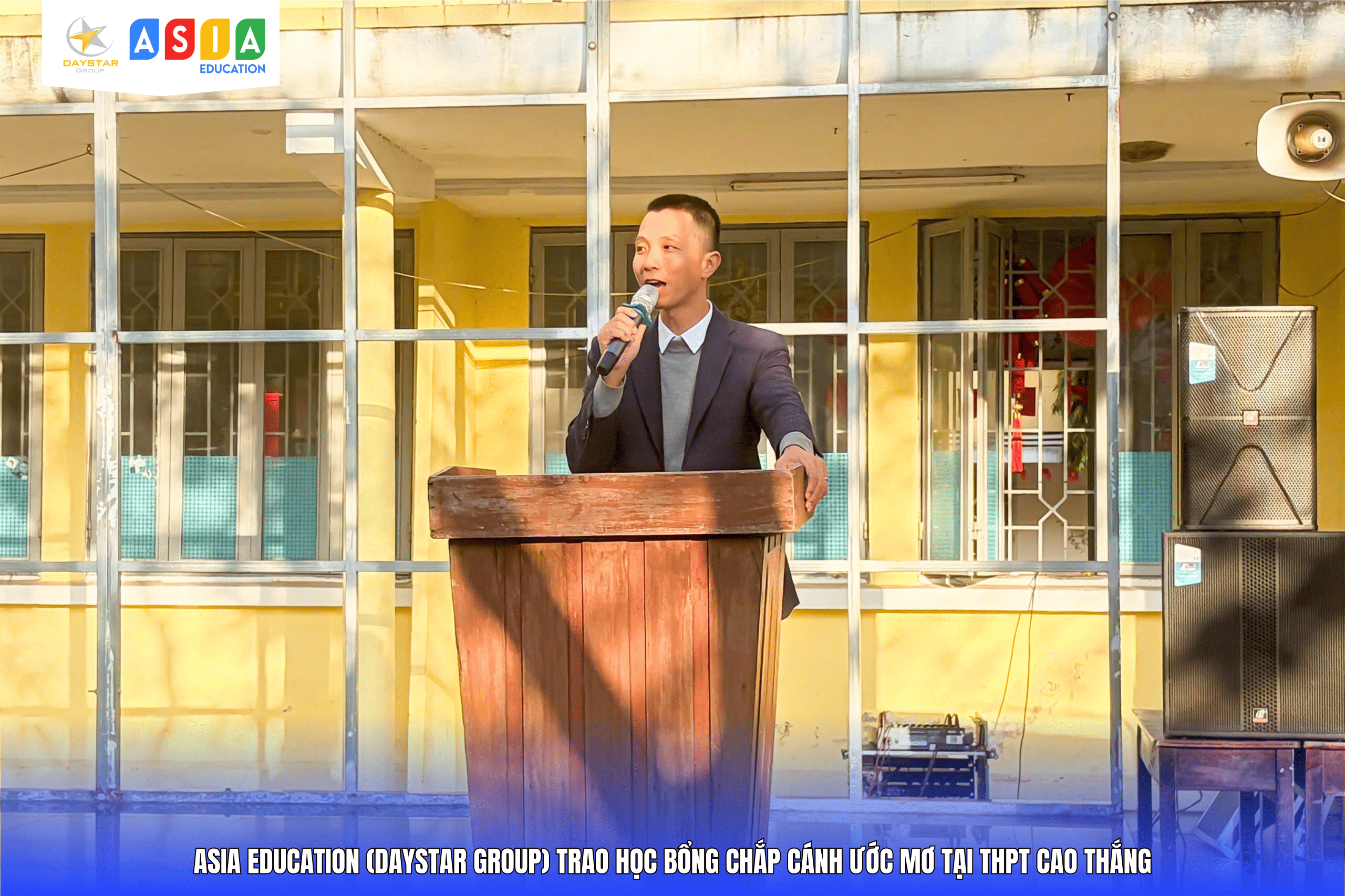 LỄ TRAO HỌC BỔNG “CHẮP CÁNH ƯỚC MƠ” TẠI THPT CAO THẮNG