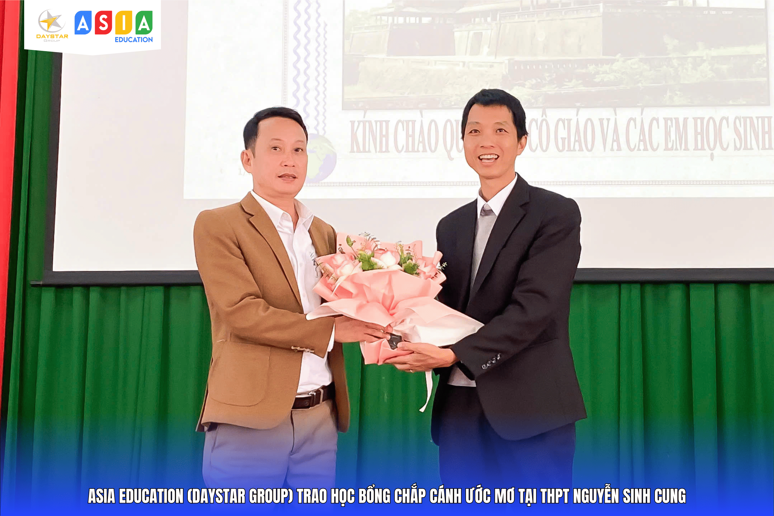 LỄ TRAO HỌC BỔNG “CHẮP CÁNH ƯỚC MƠ” TẠI THPT NGUYỄN SINH CUNG