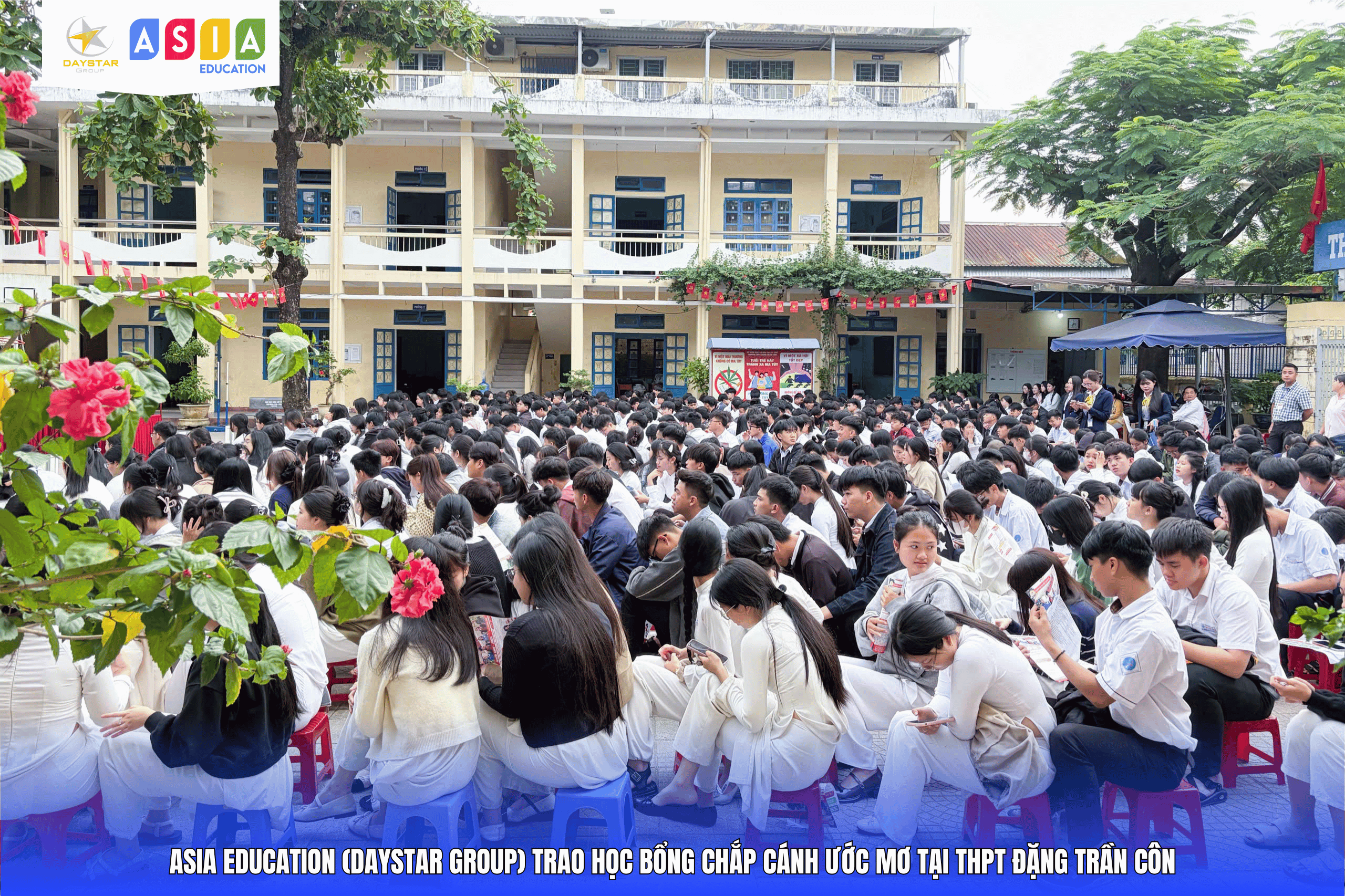 LỄ TRAO HỌC BỔNG “CHẮP CÁNH ƯỚC MƠ” TẠI THPT ĐẶNG TRẦN CÔN
