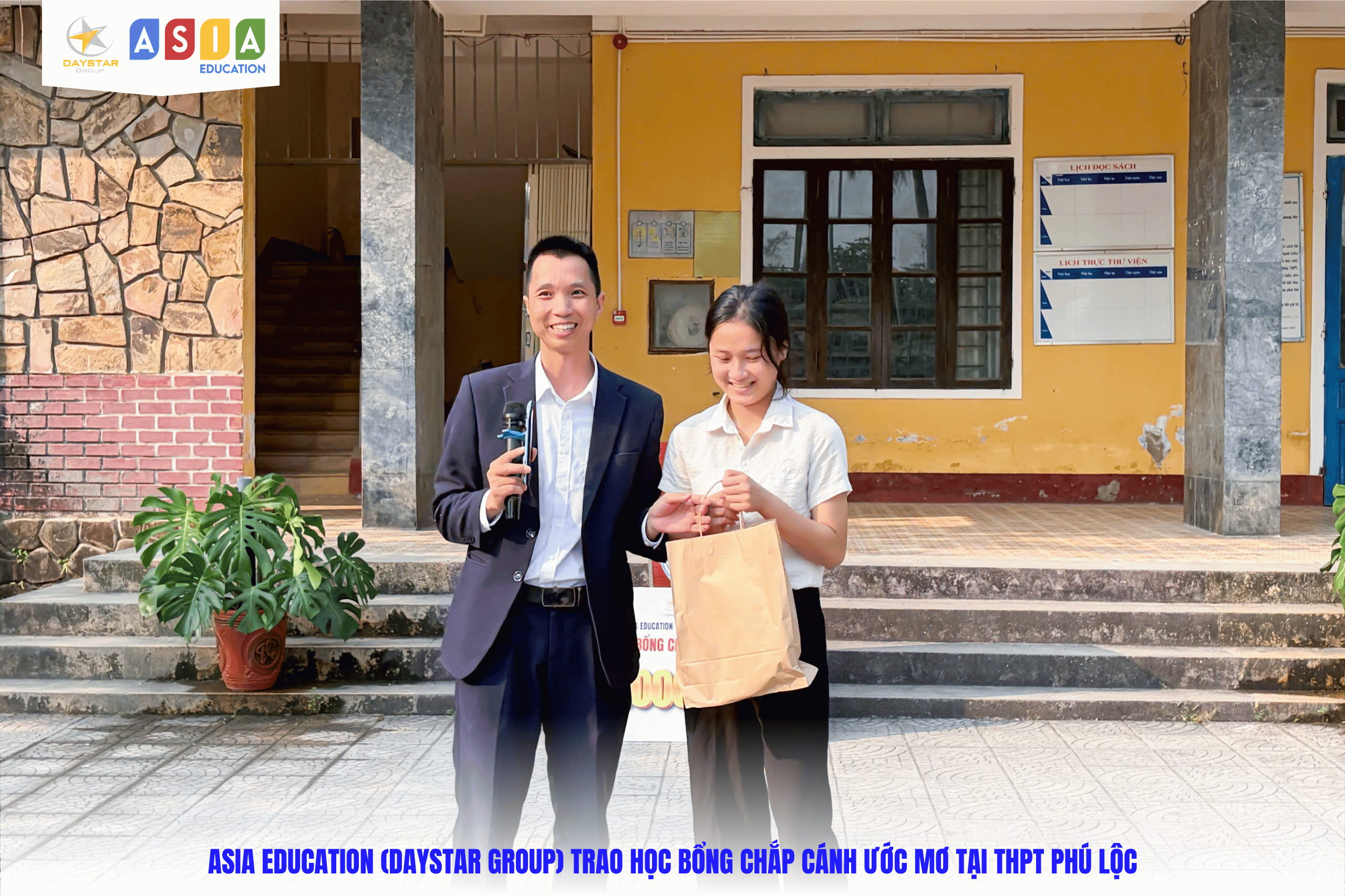LỄ TRAO HỌC BỔNG “CHẮP CÁNH ƯỚC MƠ” TẠI THPT PHÚ LỘC