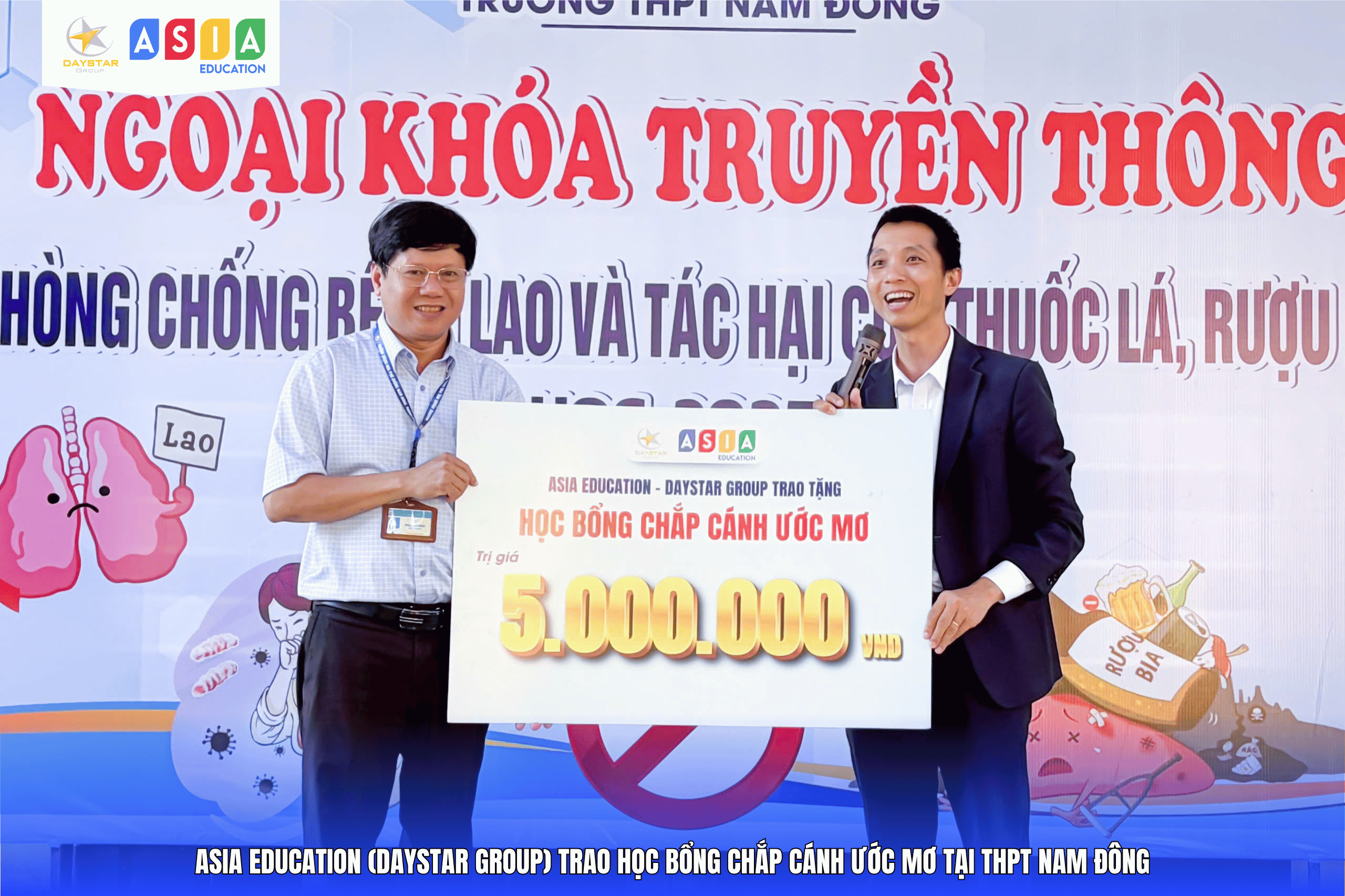 LỄ TRAO HỌC BỔNG “CHẮP CÁNH ƯỚC MƠ” TẠI THPT NAM ĐÔNG